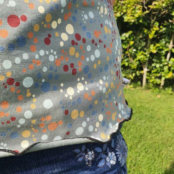 Shirt in Wasserfalloptik